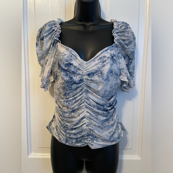 2 for $6 NWOT Ruched Cropped Top - Picture 2 of 9